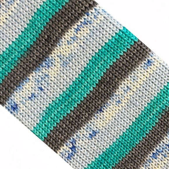 GNOMES PLAYING IN THE SNOW