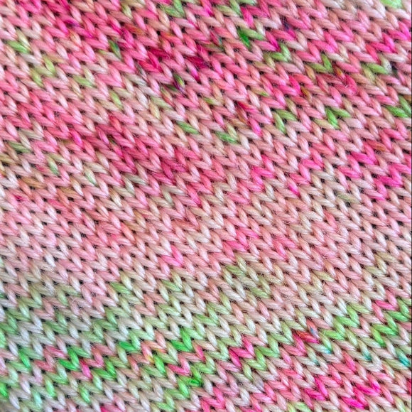 GRINCH ON THE LOOSE | 20g Mini Skeins