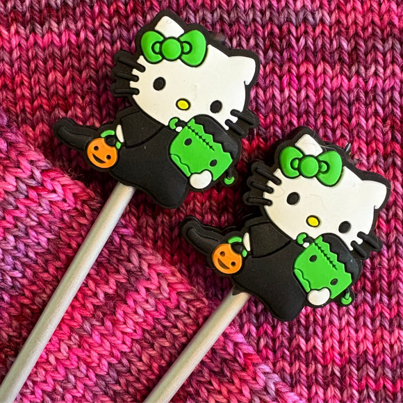 Halloween Hello Kitty Needle Stoppers